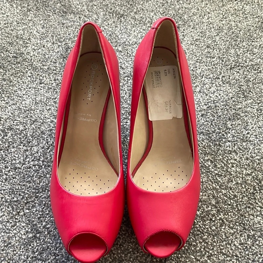 Women’s Rockport Adiprene red peep toe heels 6.5 - Picture 2 of 4